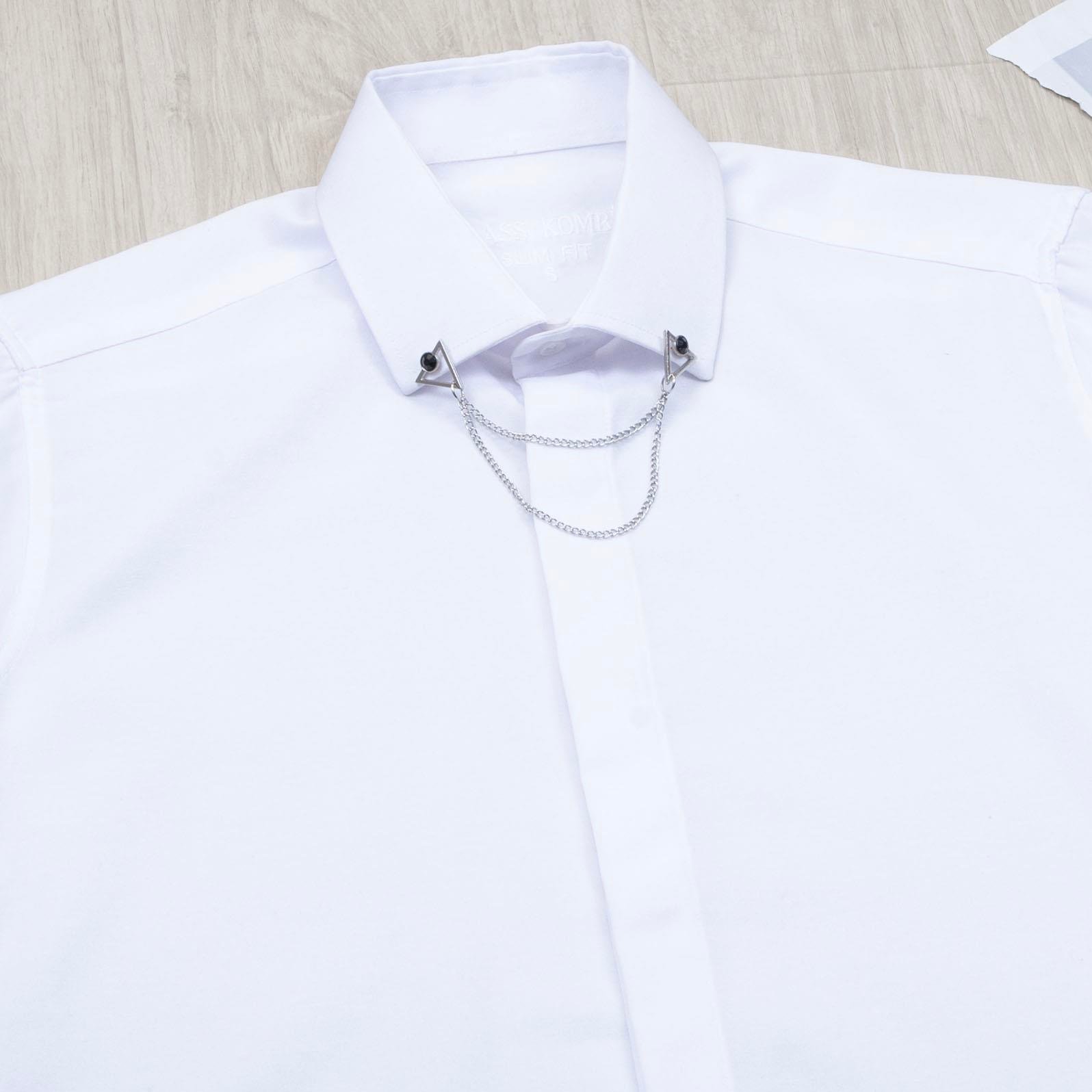 Beyaz Gömlek Gri Pantolon Kombin