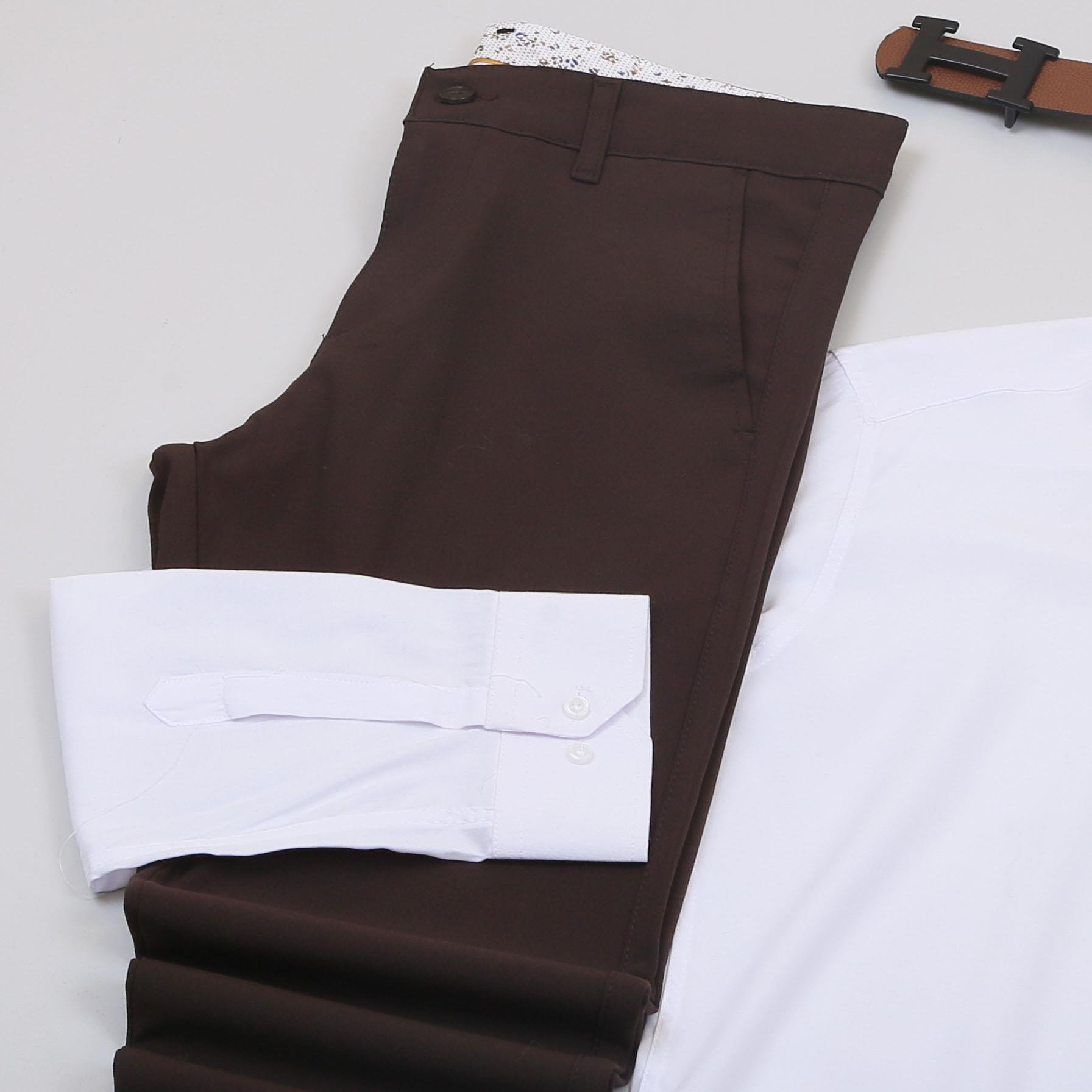 Beyaz Gömlek Kahve Pantolon Ayakkabı Kombin