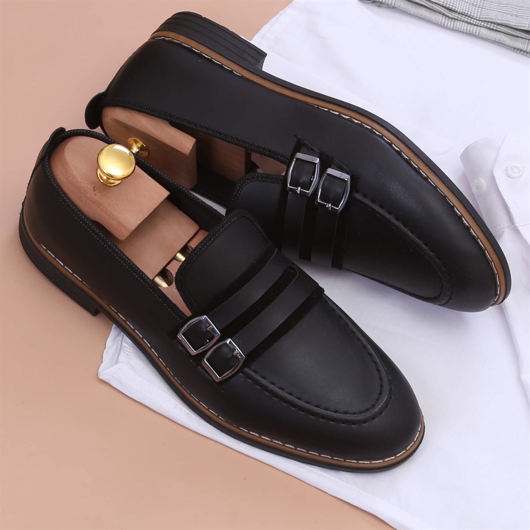 Beyaz Gömlek Kumaş Pantolon Klasik Ayakkabı Koımbini 