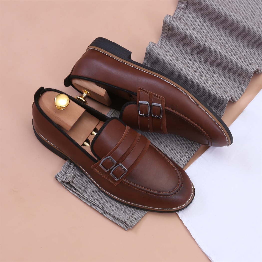 Beyaz Gömlek Kumaş Pantolon Klasik Ayakkabı Koımbini 