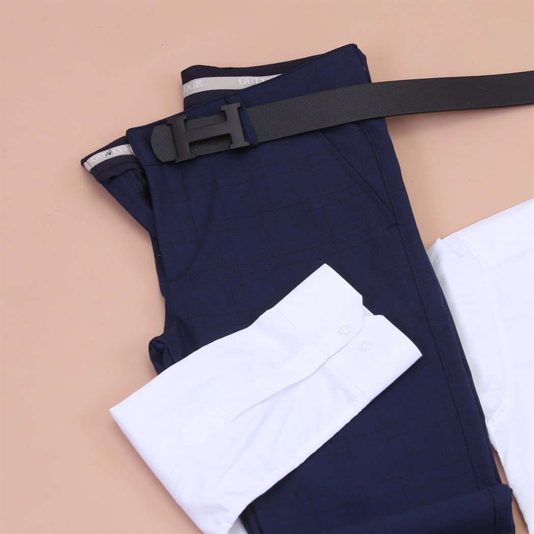 Beyaz Gömlek Kumaş Pantolon Spor Ayakkabı Koımbini 