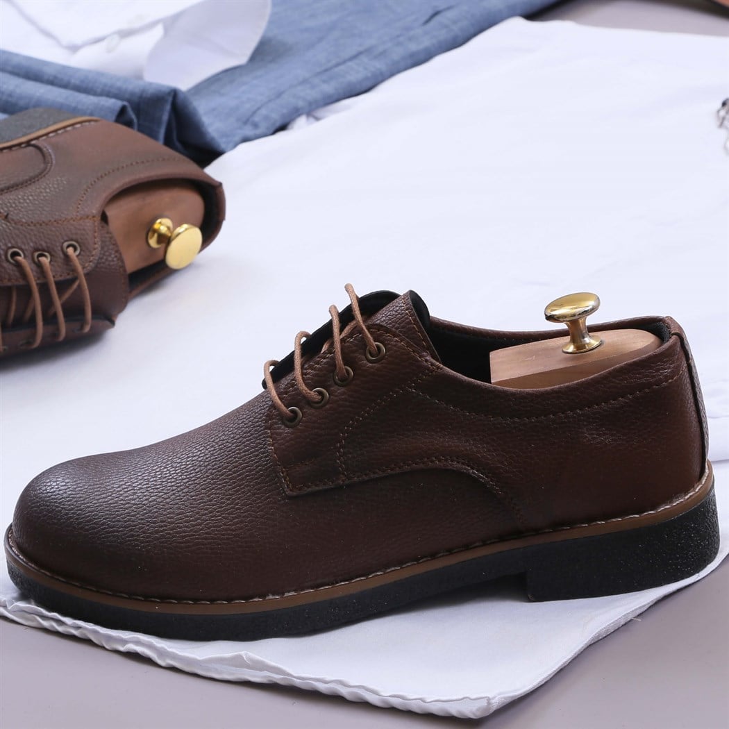 Beyaz Gömlek Mavi Kumaş Pantolon Ayakkabı Kombin