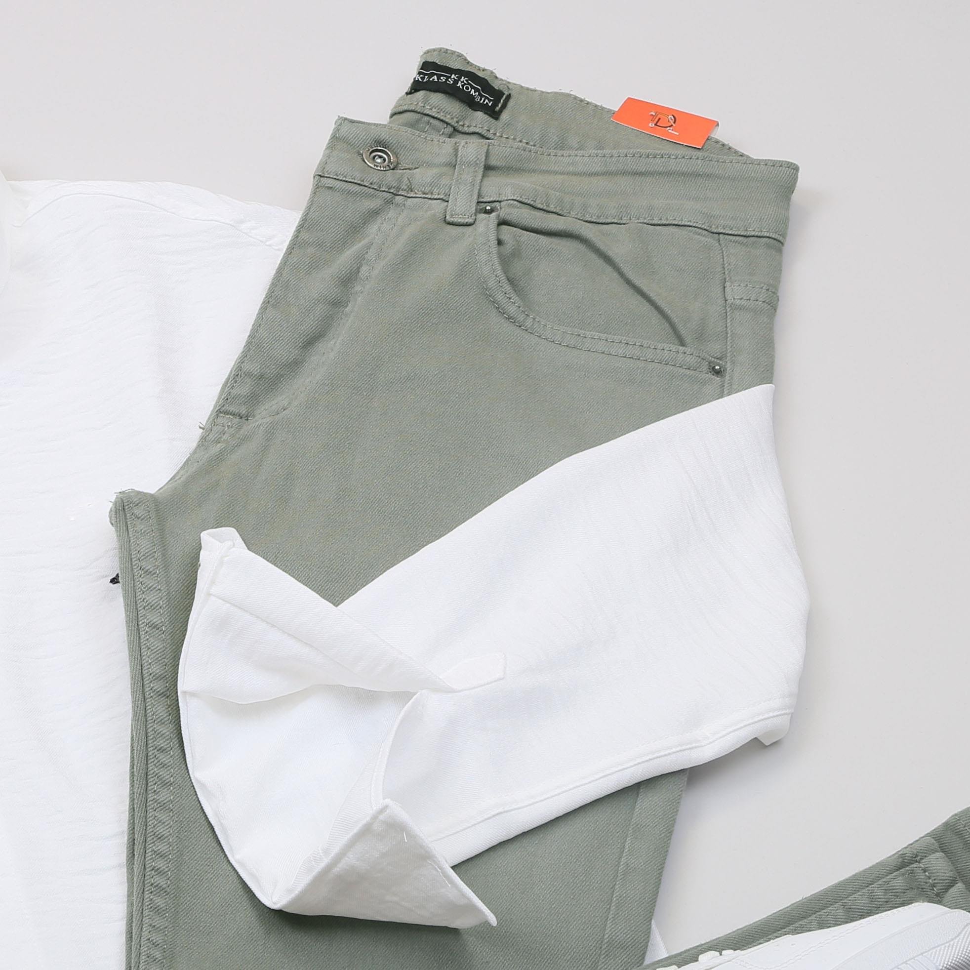 Beyaz Gömlek Pantolon Ayakkabı Kombin