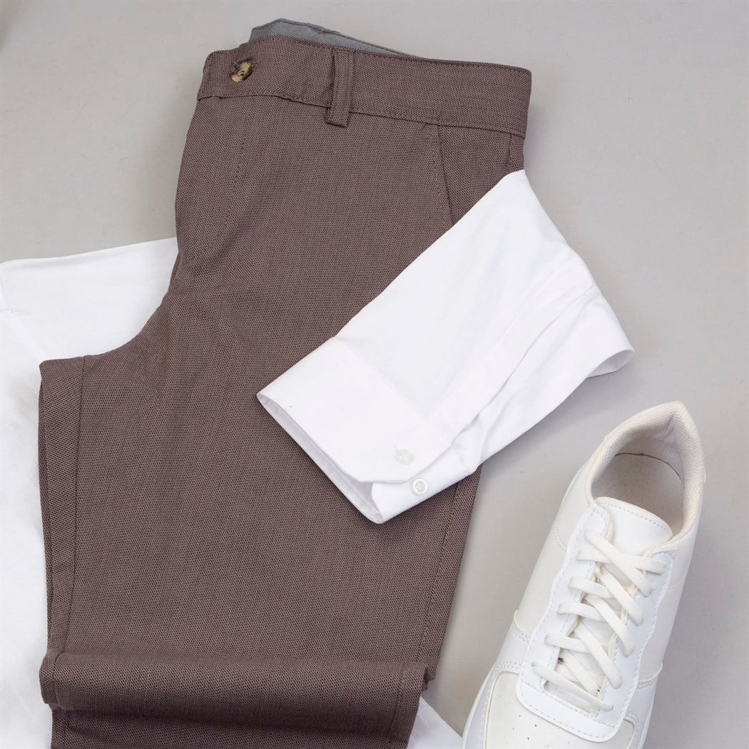 Beyaz Gömlek Pantolon Ayakkabı Kombin