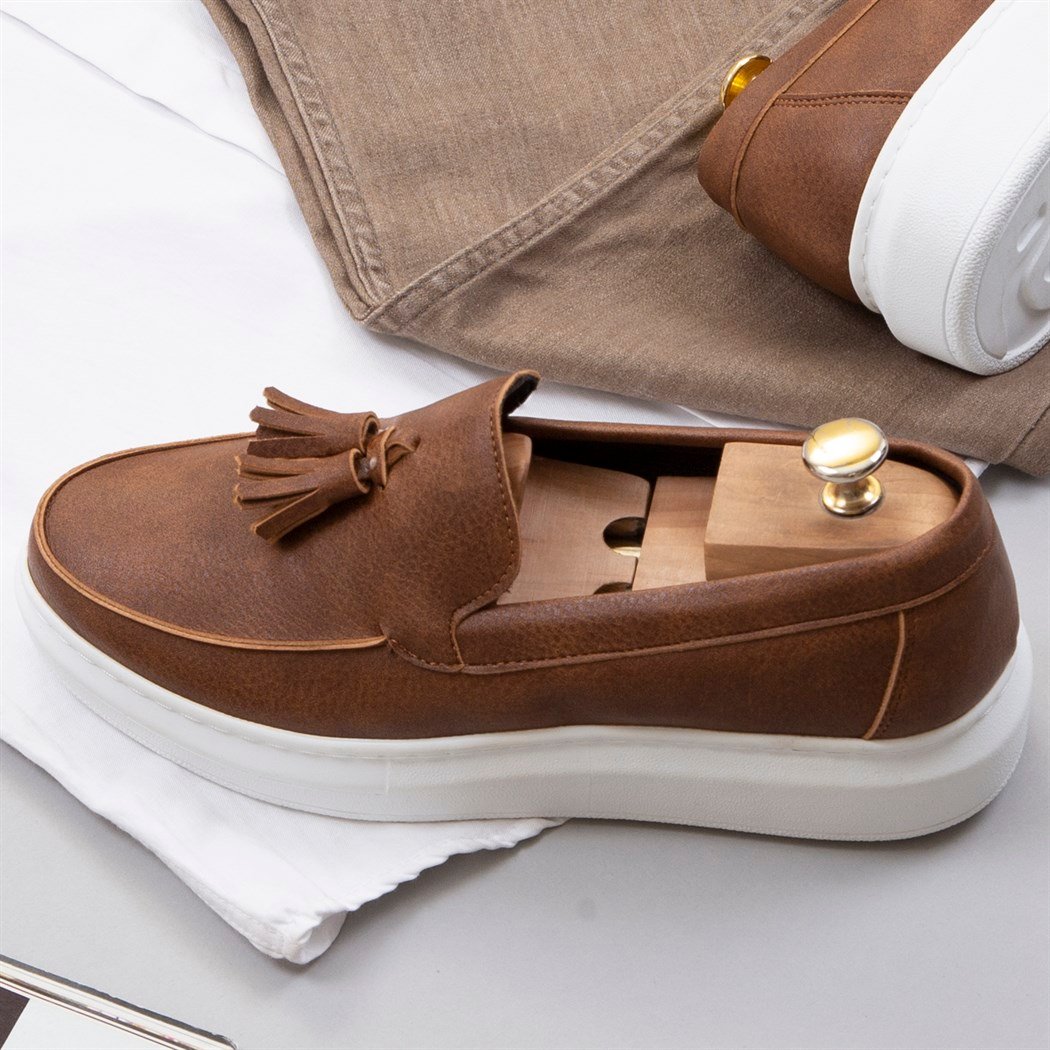 Beyaz Gömlek Pantolon Ayakkabı Kombin