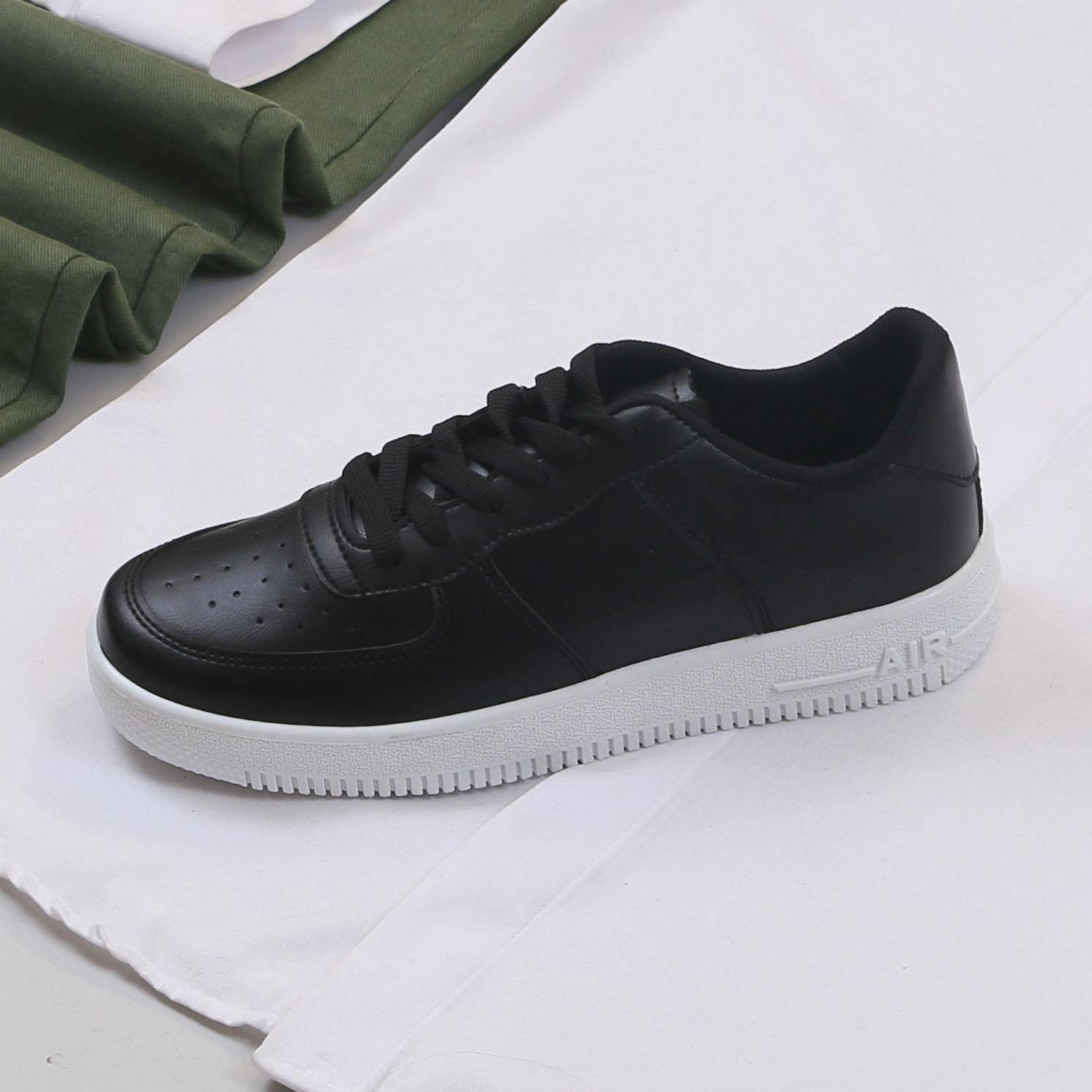 Beyaz Gömlek Pantolon Ayakkabı Kombin