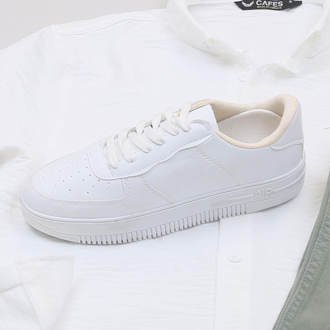 Beyaz Gömlek Pantolon Ayakkabı Kombin