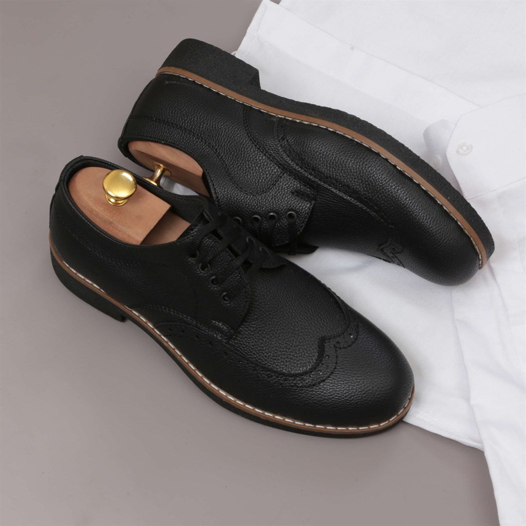 Beyaz Gömlek Pantolon Ayakkabı Kombini