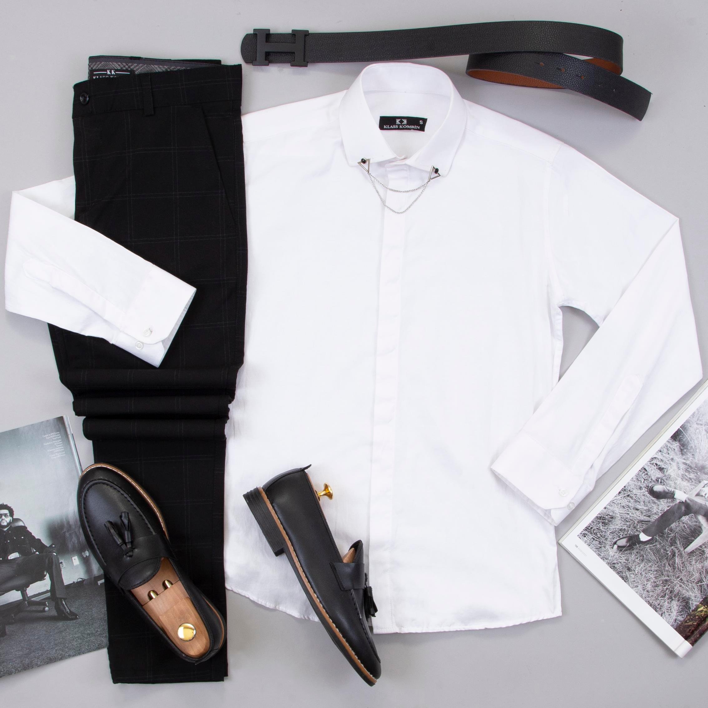 Beyaz Gömlek Siyah Ekose Pantolon Ayakkabı Kombin