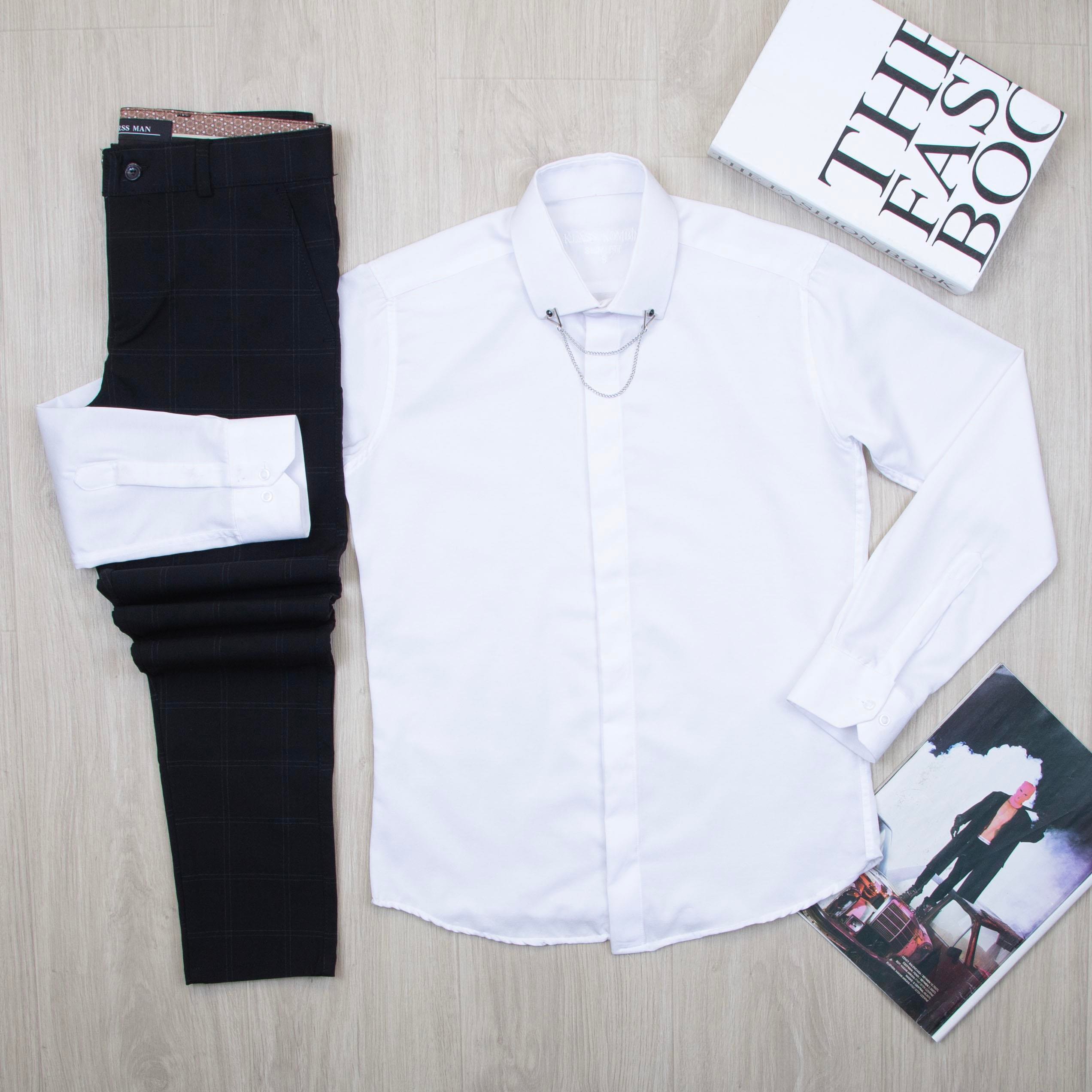 Beyaz Gömlek Siyah Ekose Pantolon Kombin