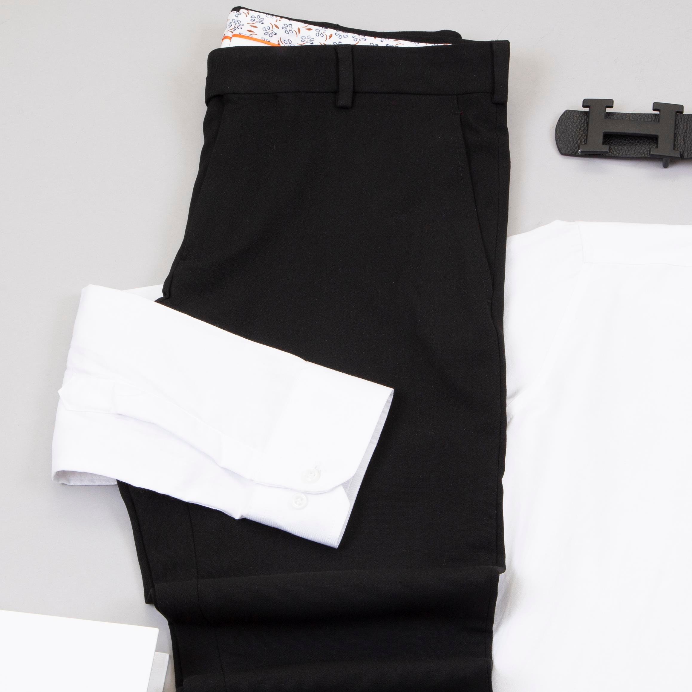 Beyaz Gömlek Siyah Pantolon Ayakkabı Kombin