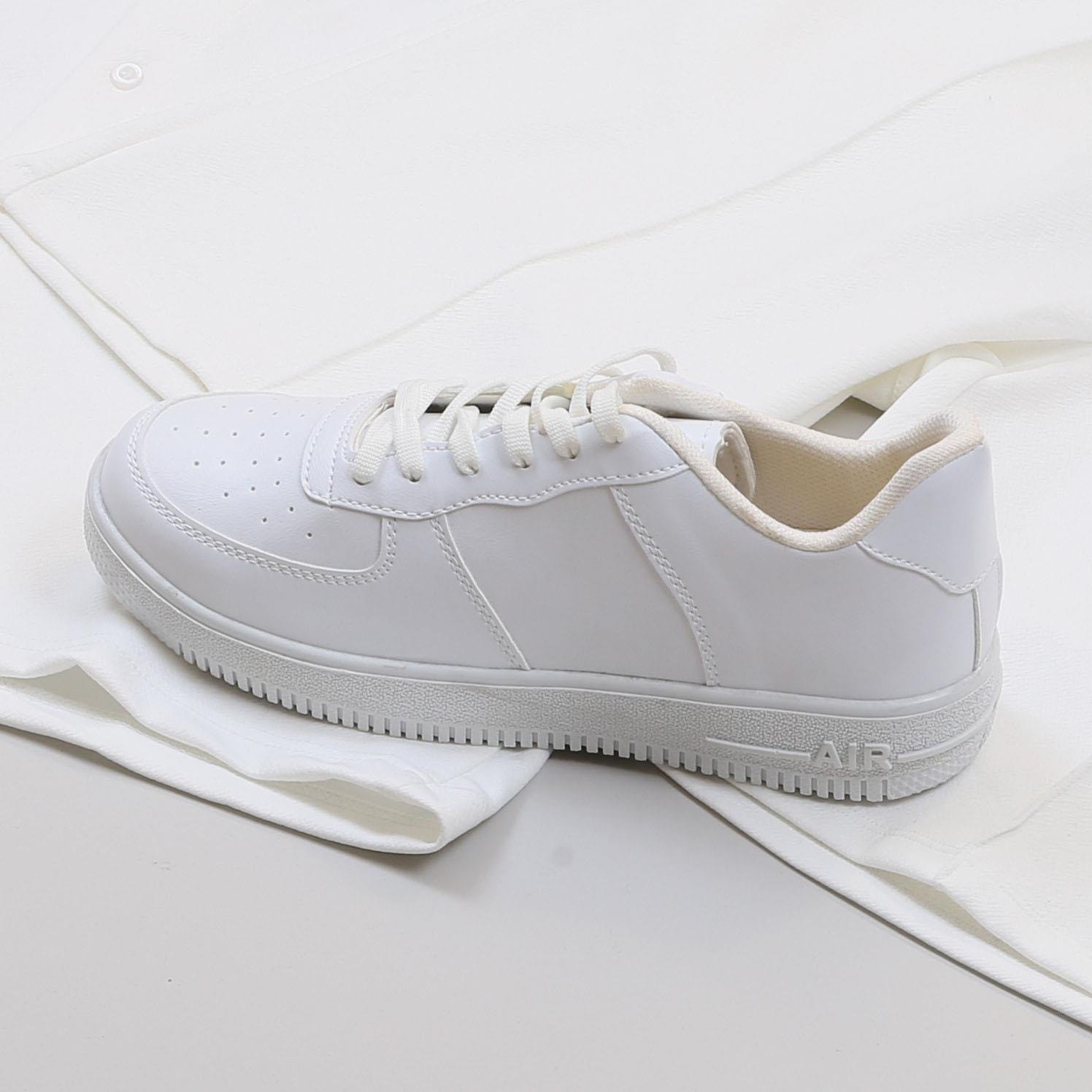 Beyaz Gömlek Şort  Ayakkabı Kombin