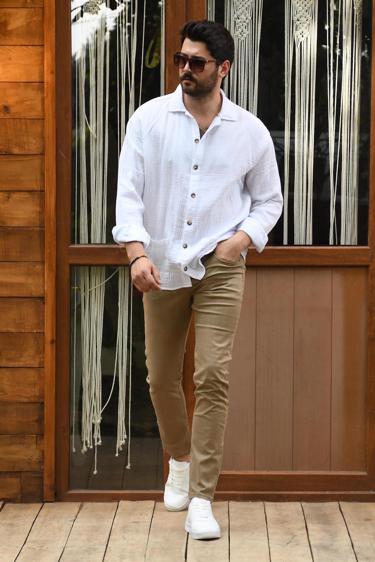 Beyaz Gömlekli Şık Spor Kombin