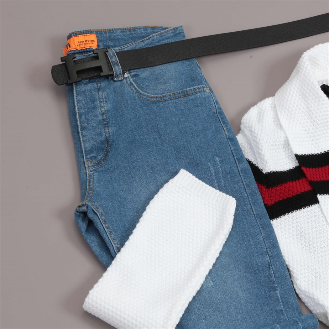 Beyaz Hırka Pantolon Ayakkabı Kombini