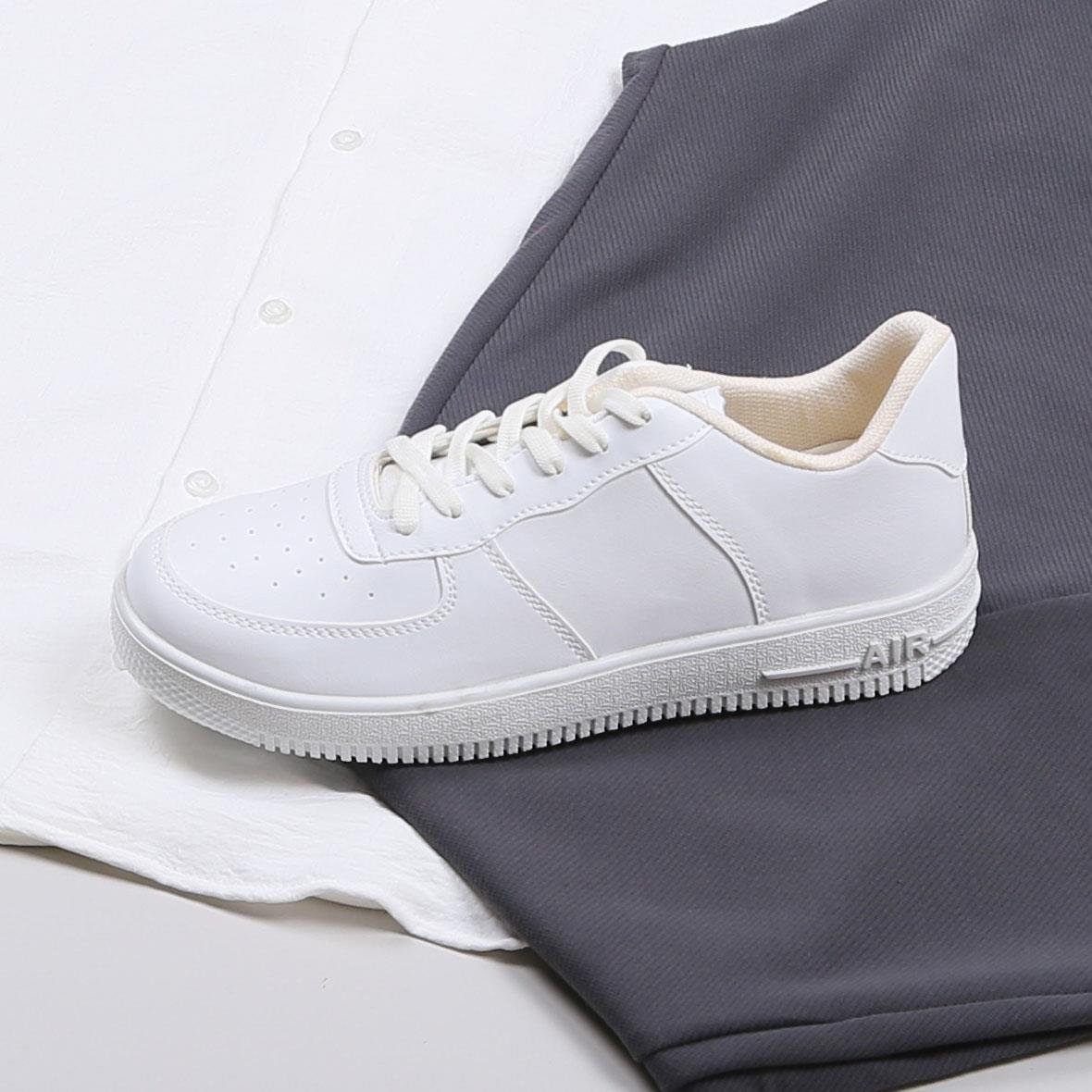 Beyaz Kısa Kol Gömlek Pantolon Ayakkabı Kombin