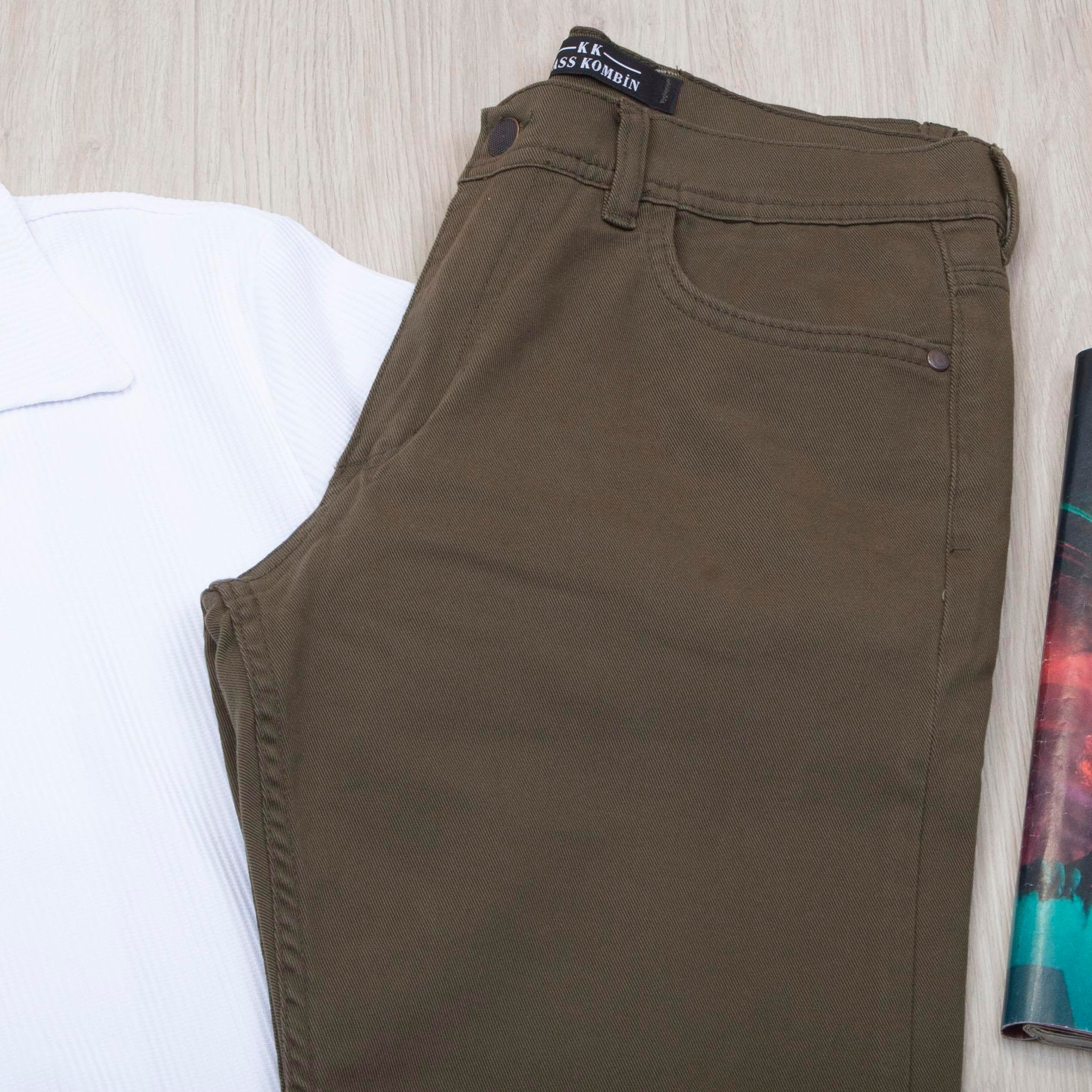 Beyaz Kısa Kol Gömlek Pantolon Ayakkabı Kombin