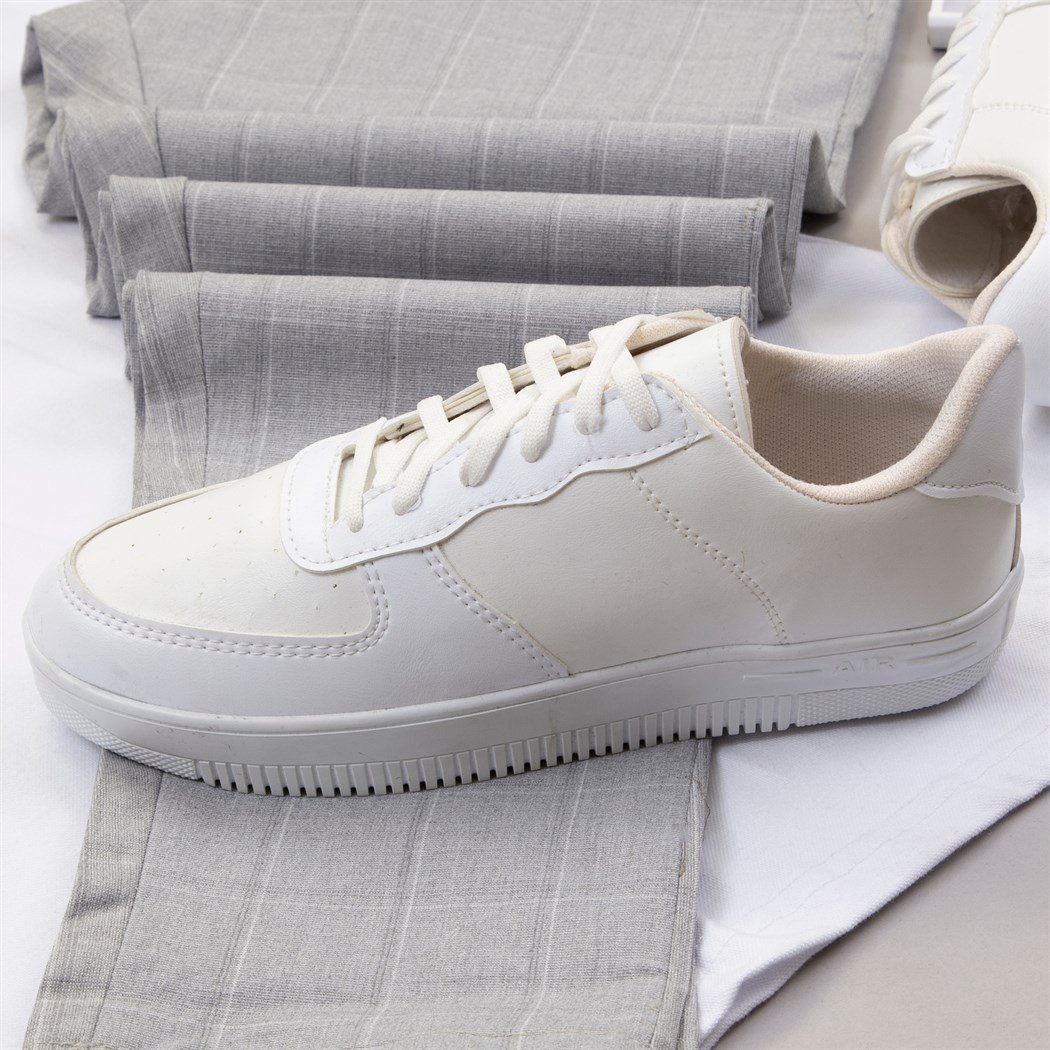 Beyaz Polo Yaka Tişört Pantolon Ayakkabı Kombin