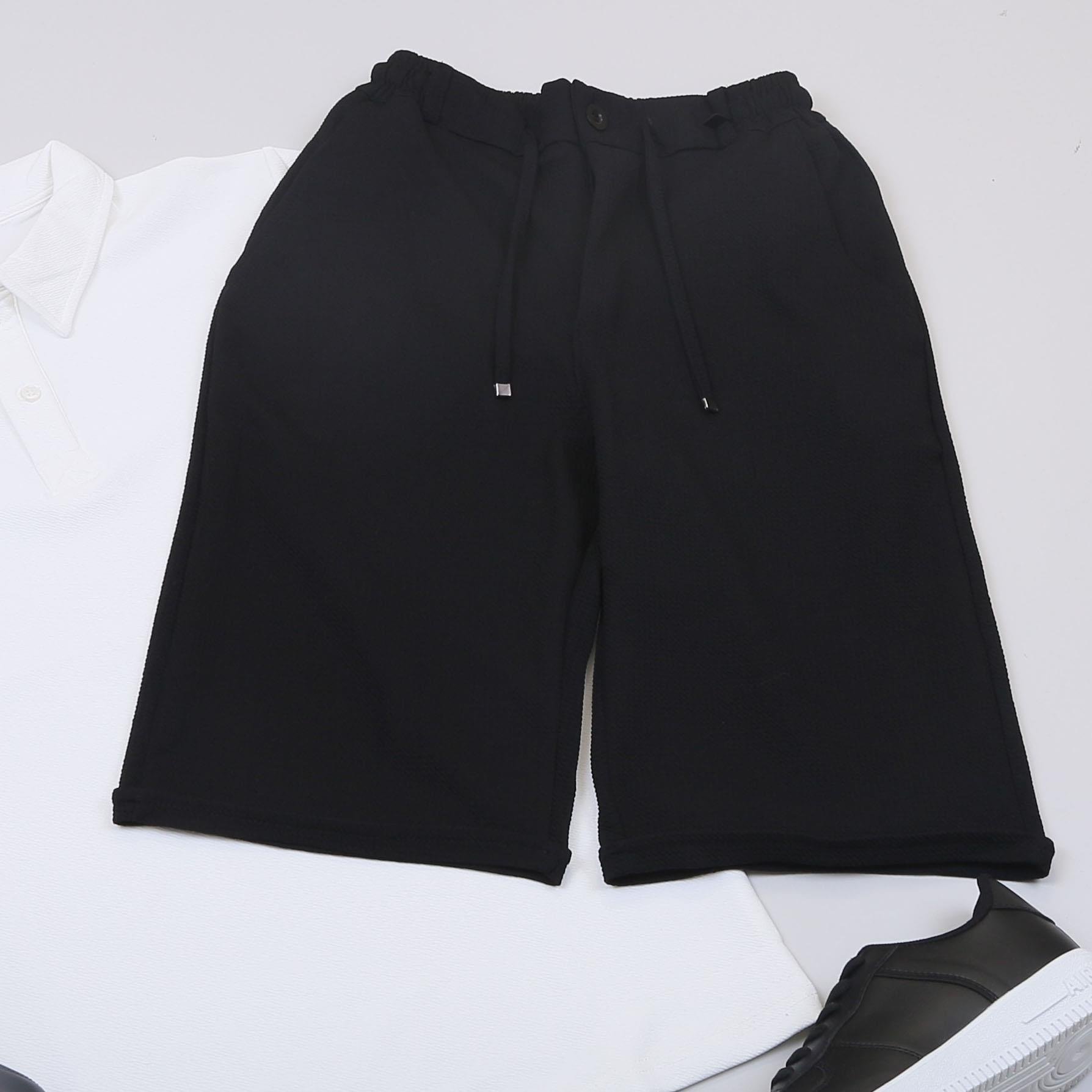 Beyaz Polo Yaka Tişört Şort  Ayakkabı Kombin