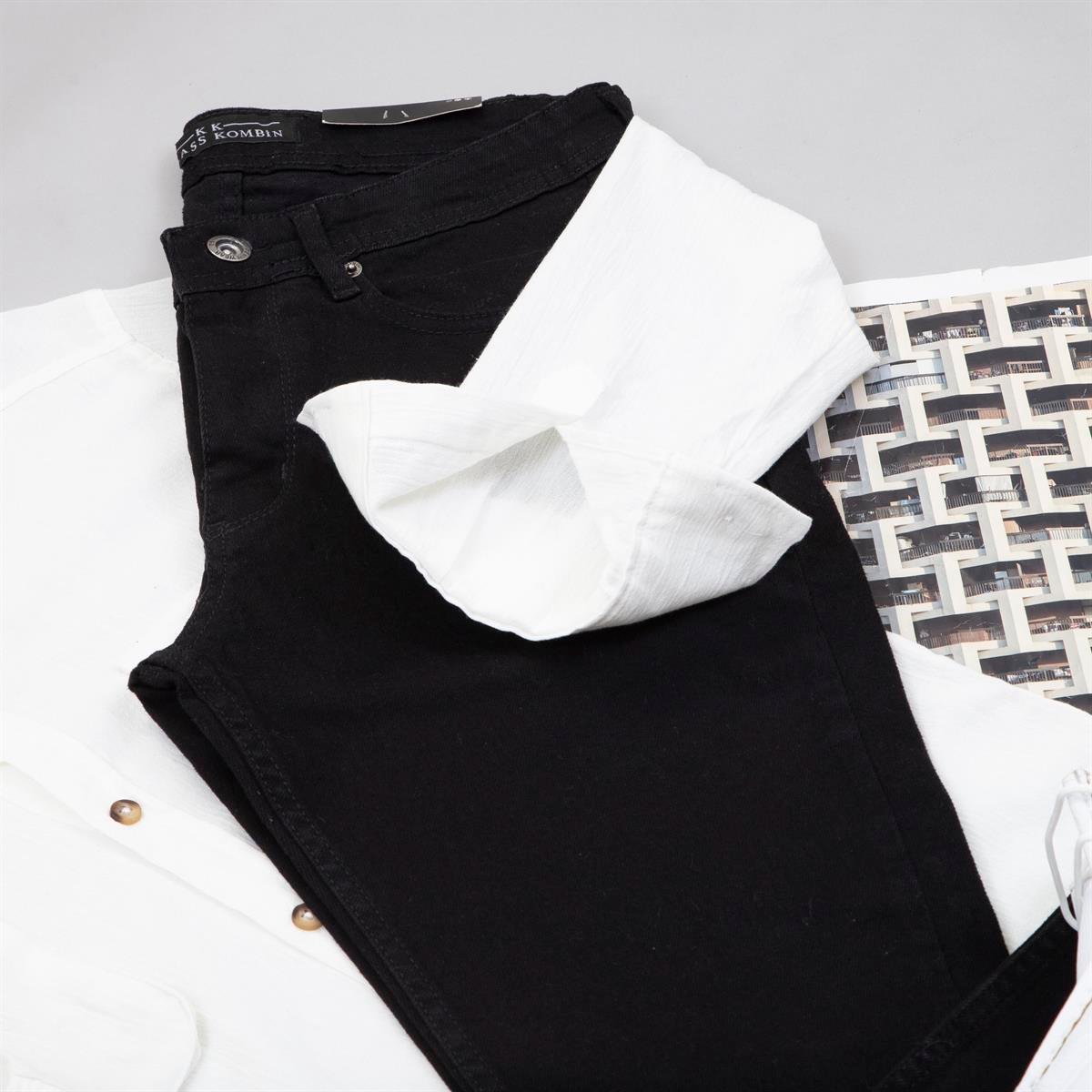 Beyaz Spor Gömlek Pantolon Ayakkabı Kombin