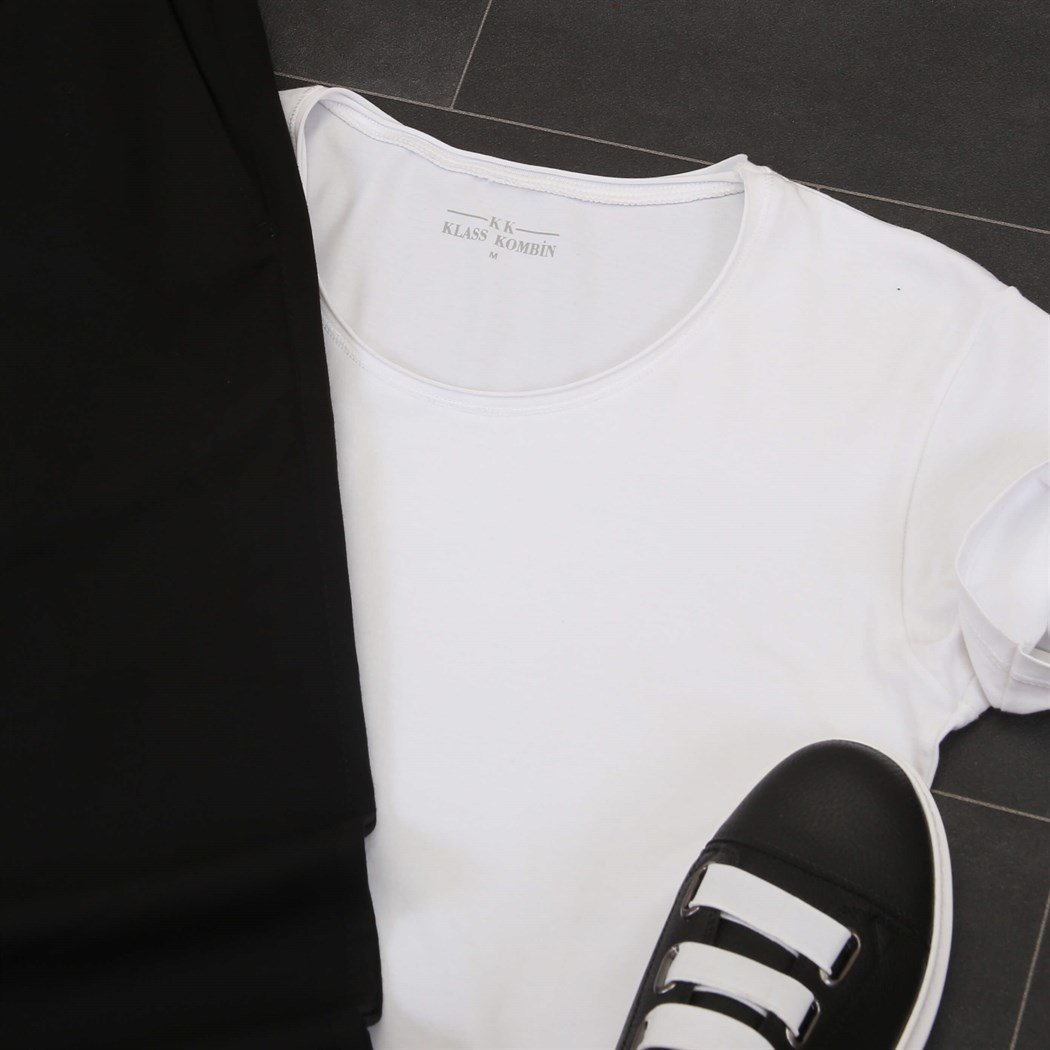 Beyaz T-Shirt Jogger Pantolon Spor Ayakkabı Kombini 