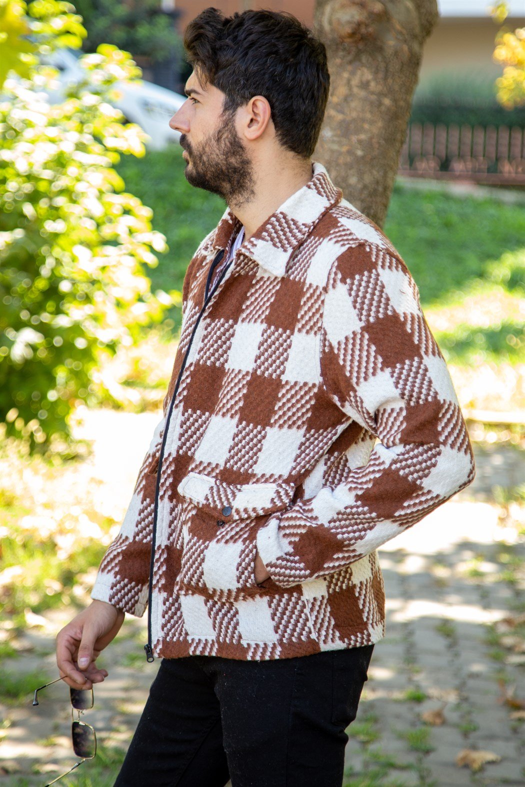 Beyaz tarçın ekoseli fermuarlı kaşe mont