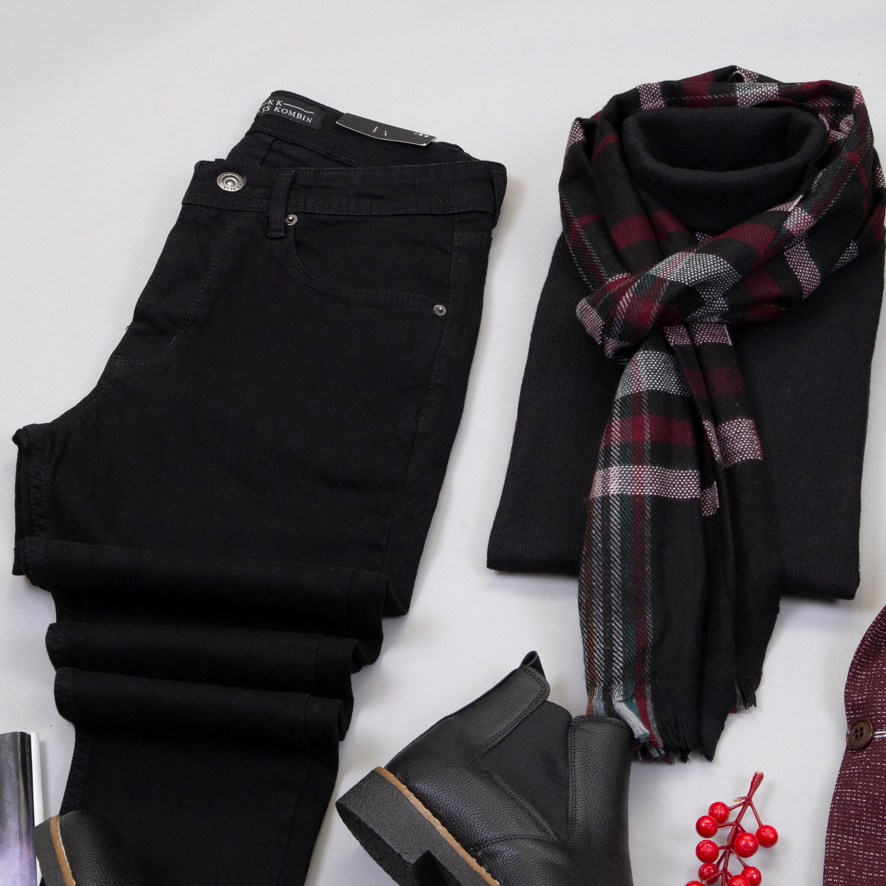 Bordo Blazer Ceket Boğazlı Body Pantolon Atkı Bot Kombin