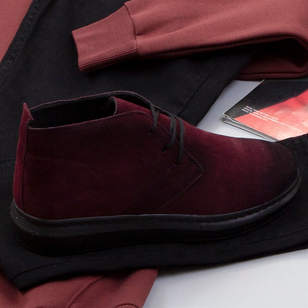 Bordo Kapşonlu Sweat Pantolon Ayakkabı Kombin