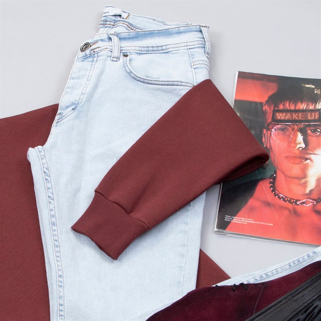 Bordo Kapşonlu Sweat Pantolon Ayakkabı Kombin
