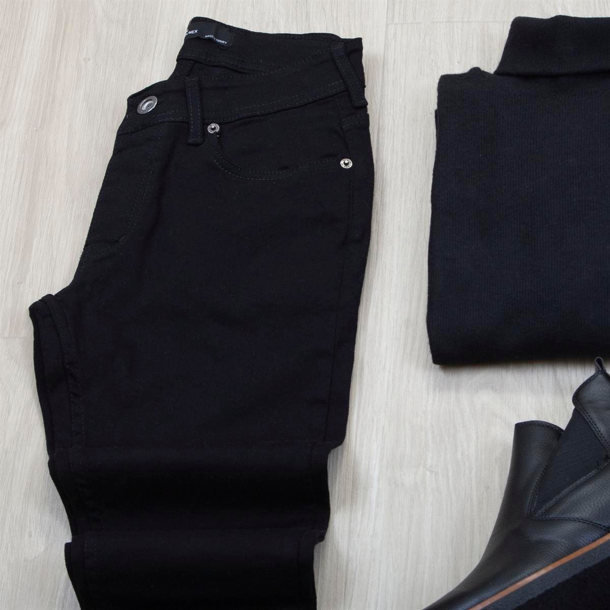 Bordo Kaşe Kaban Boğazlı Body Pantolon Bot Kombin