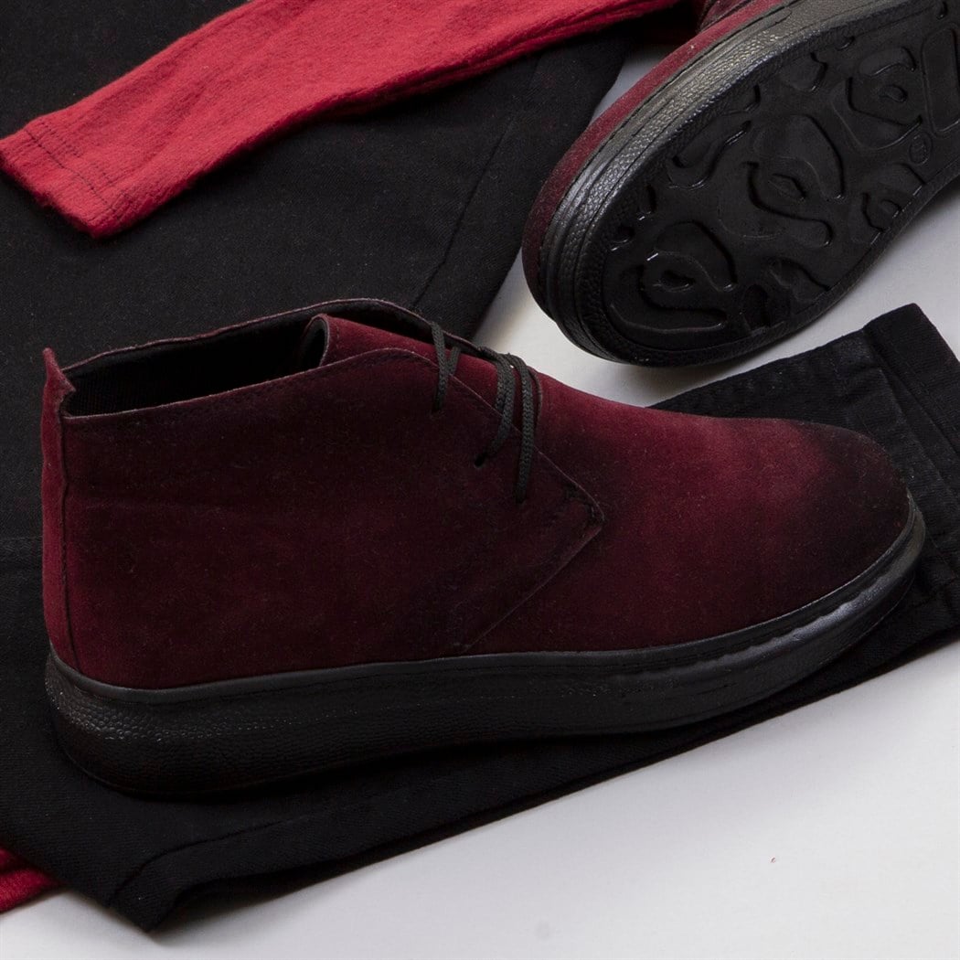 Bordo Mavi Boğazlı Kazak Pantolon Bot Kombin