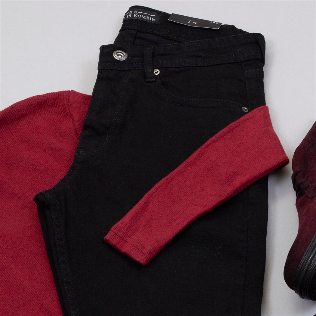 Bordo Mavi Boğazlı Kazak Pantolon Bot Kombin