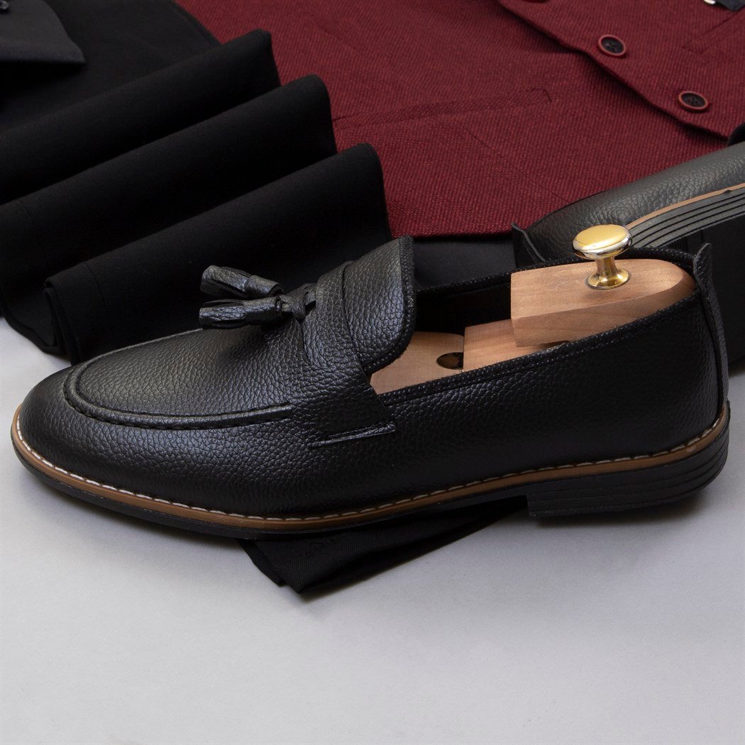 Bordo Zincirli Yelek  Gömlek Pantolon Ayakkabı Kombin