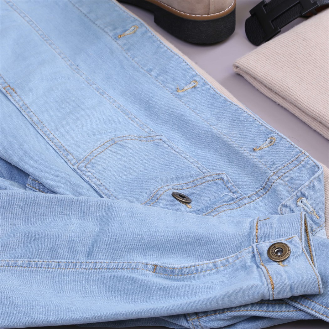 Buz Mavi Jean Takım  Kazak Pantolon Bot Kombin