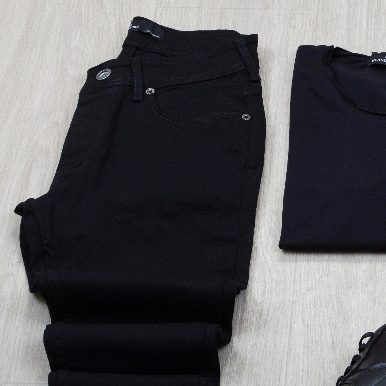 Buz Mavi Kot Ceket Tişört Pantolon Ayakkabı Kombin