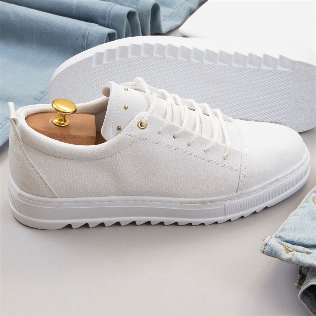 Buz Mavi Kot Ceket Tişört Pantolon Ayakkabı Kombin