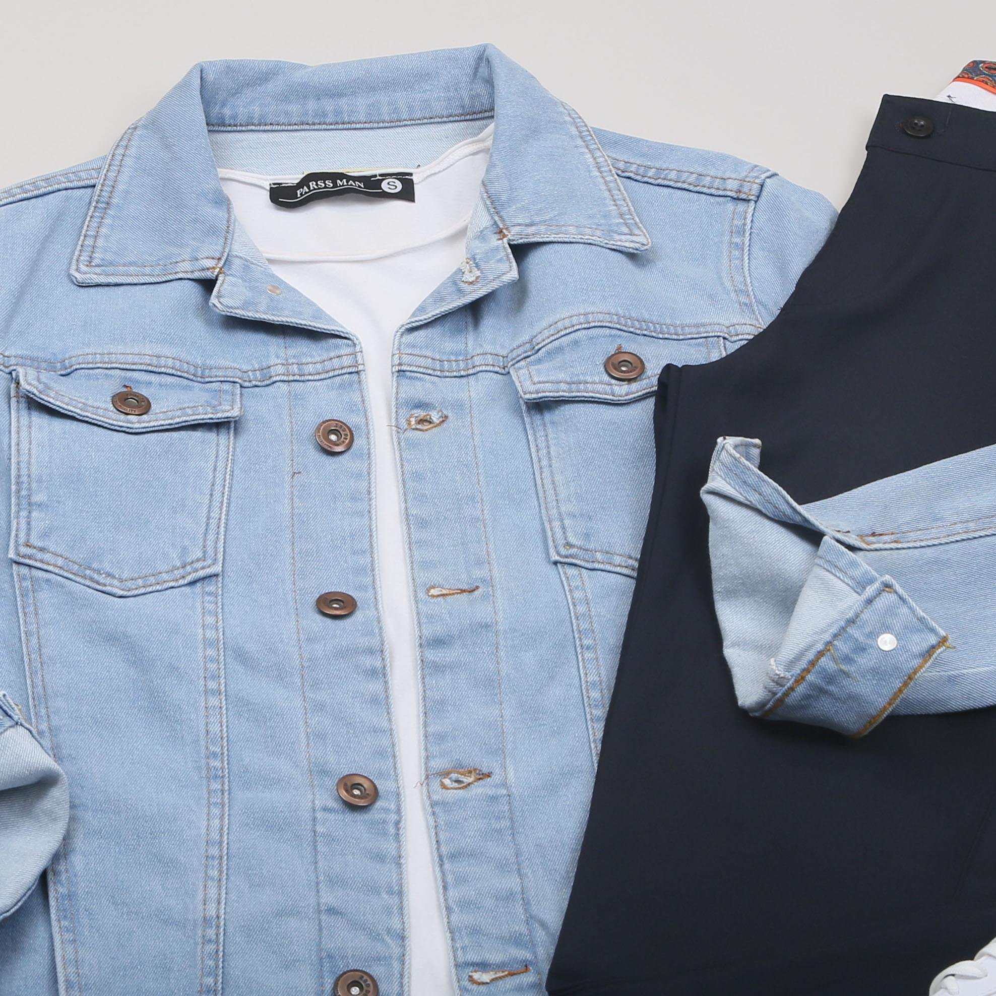 Buz Mavi Kot Ceket Tişört Pantolon Ayakkabı Kombin