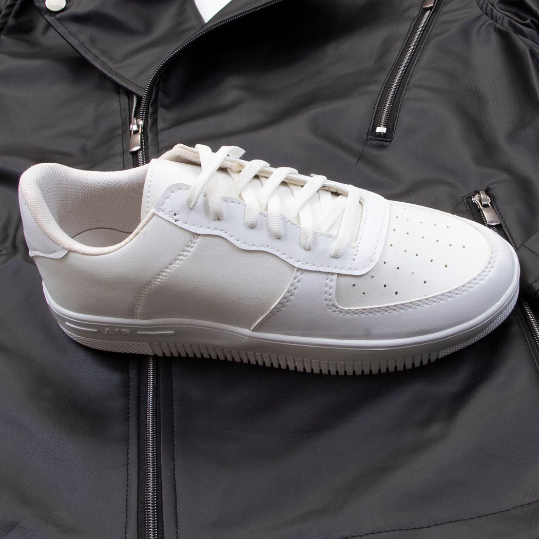 Çapraz Fermuarlı Siyah Deri Ceket Tişört Pantolon Ayakkabı Kombin