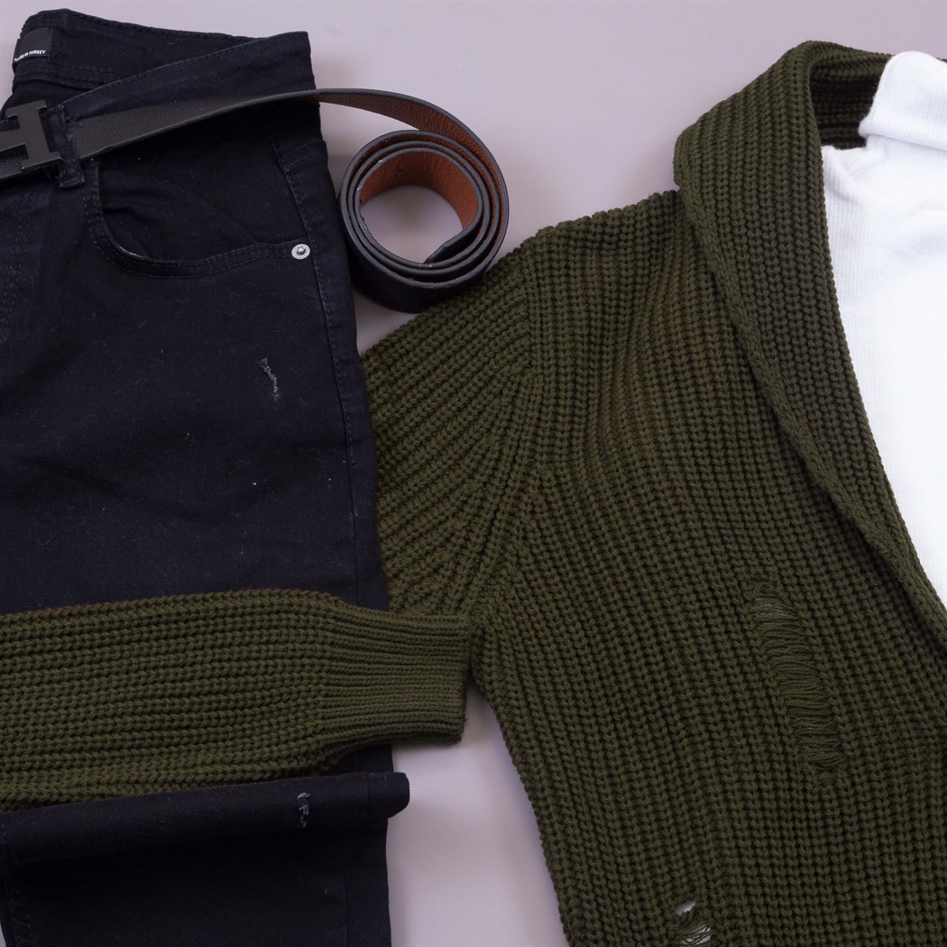 Cepli Yırtıklı Haki Hırka Kazak Pantolon Bot Kombin