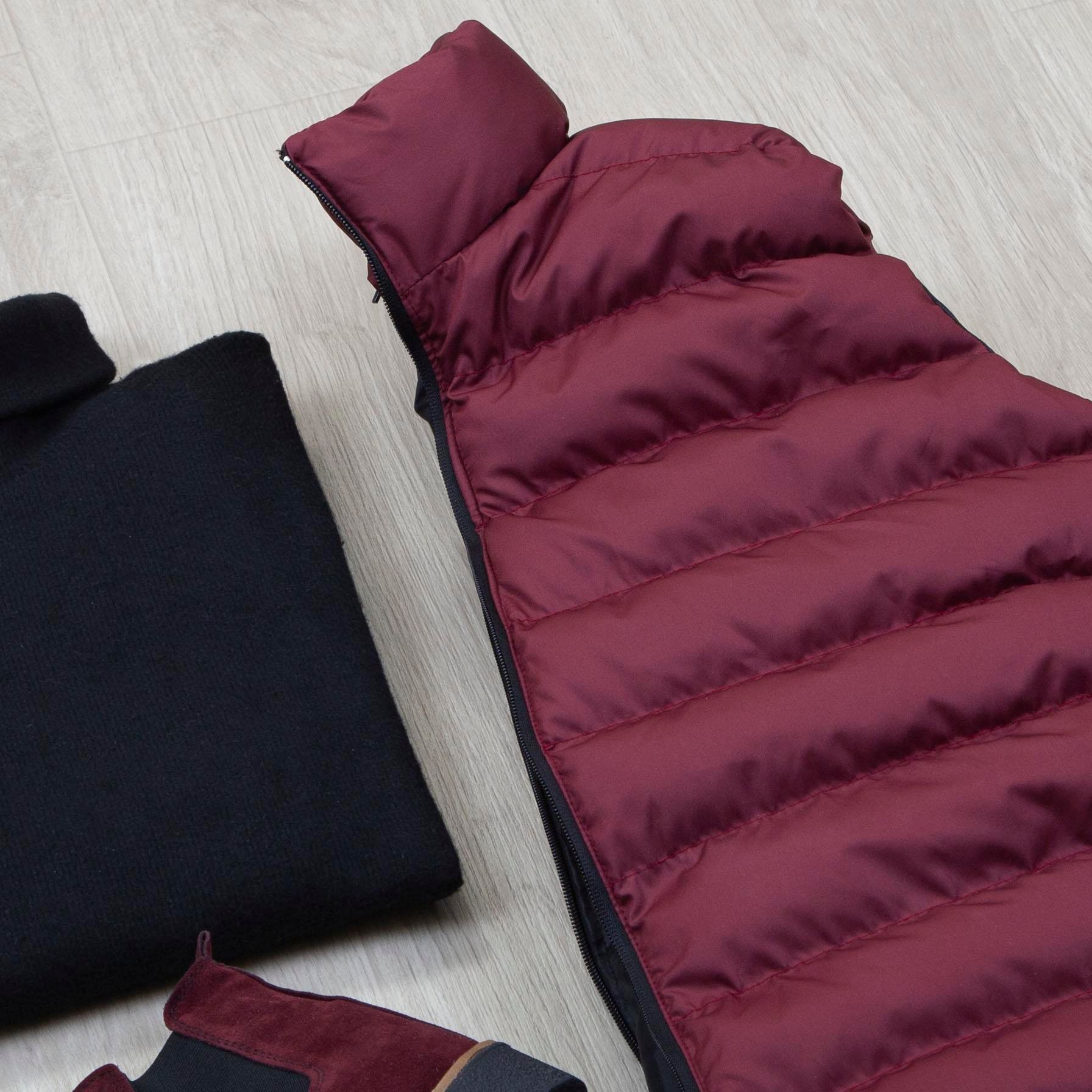 Çıkarılabilir Kapşonlu Bordo Şişme Yelek Boğazlı Body Pantolon Bot Kombin