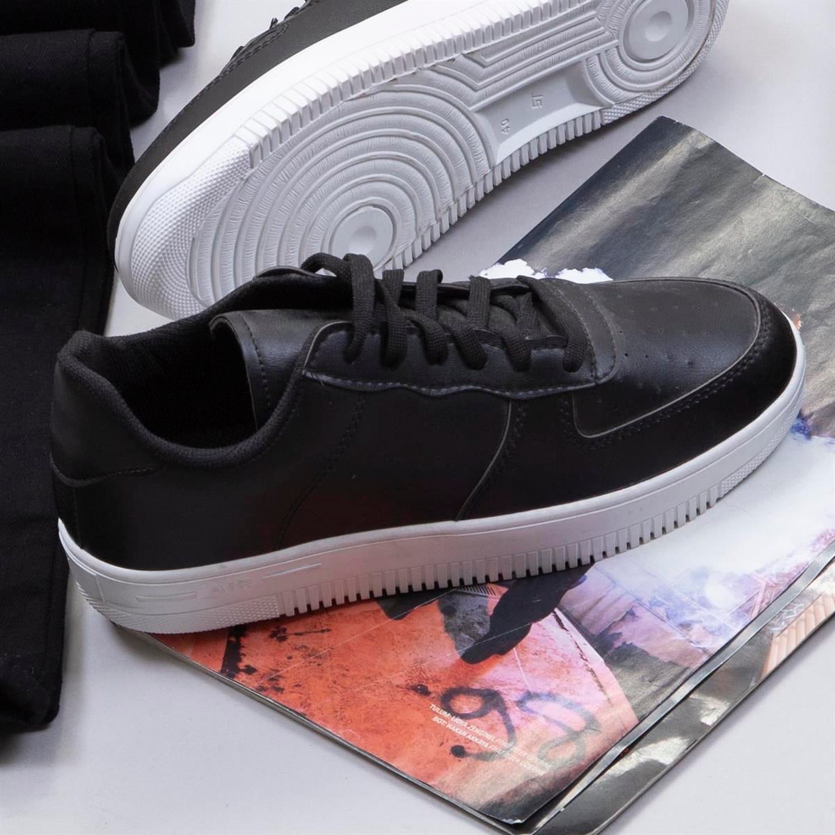 Çıkarılabilir Kapşonlu Bordo Şişme Yelek Tişört Pantolon Ayakkabı Kombin