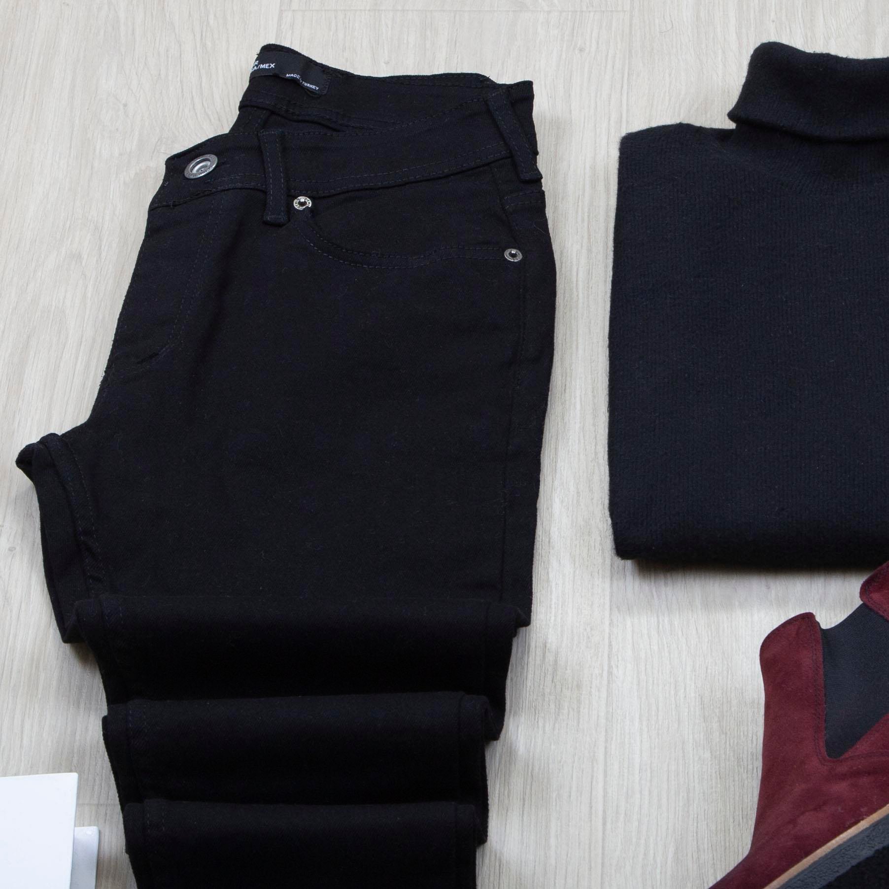 Çıkarılabilir Kapşonlu Bordo Şişme Yelek Boğazlı Body Pantolon Bot Kombin