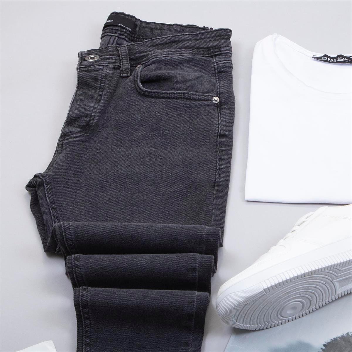 Çıkarılabilir Kapşonlu Füme Şişme Yelek Tişört Pantolon Ayakkabı Kombin