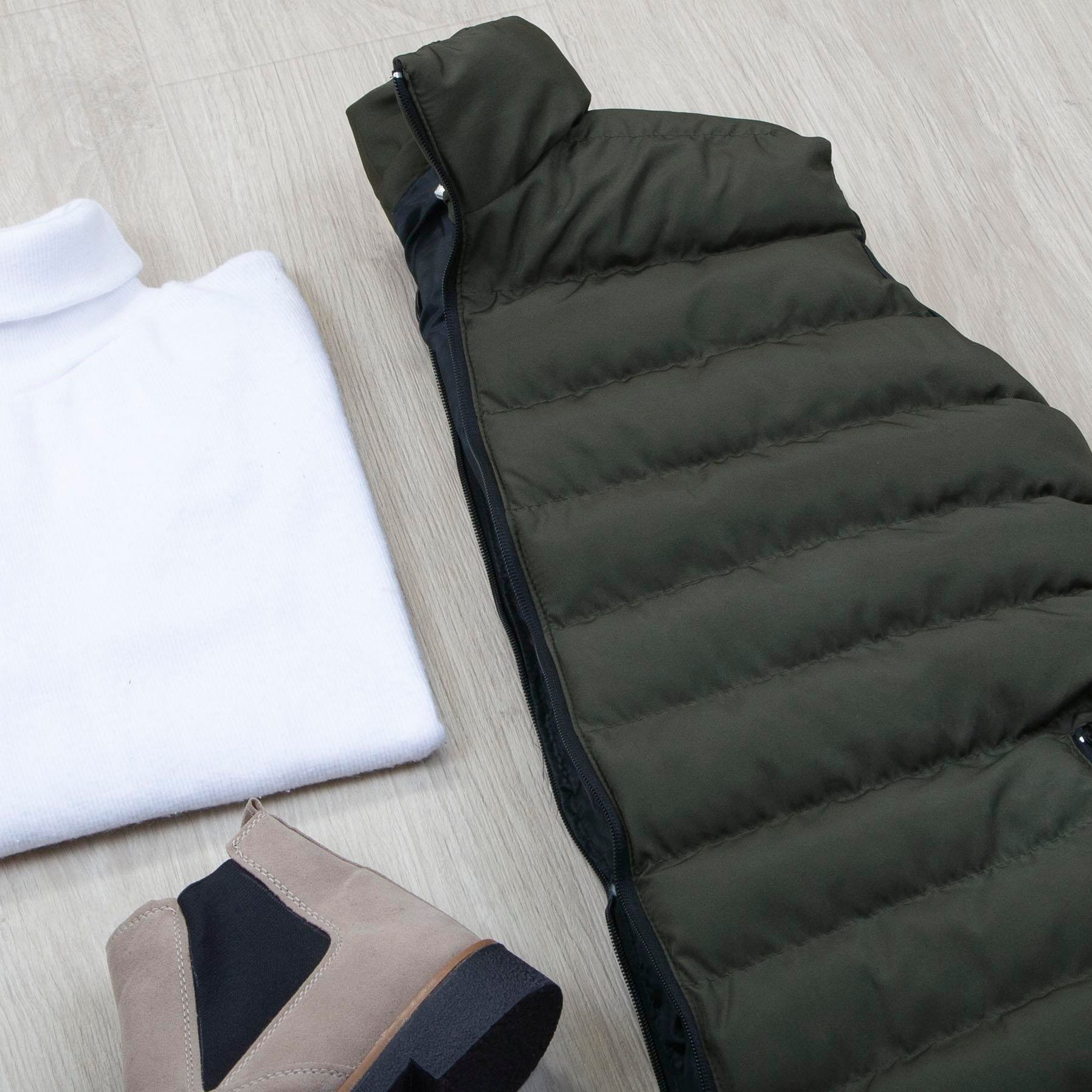 Çıkarılabilir Kapşonlu Haki Şişme Yelek Boğazlı Body Pantolon Bot Kombin