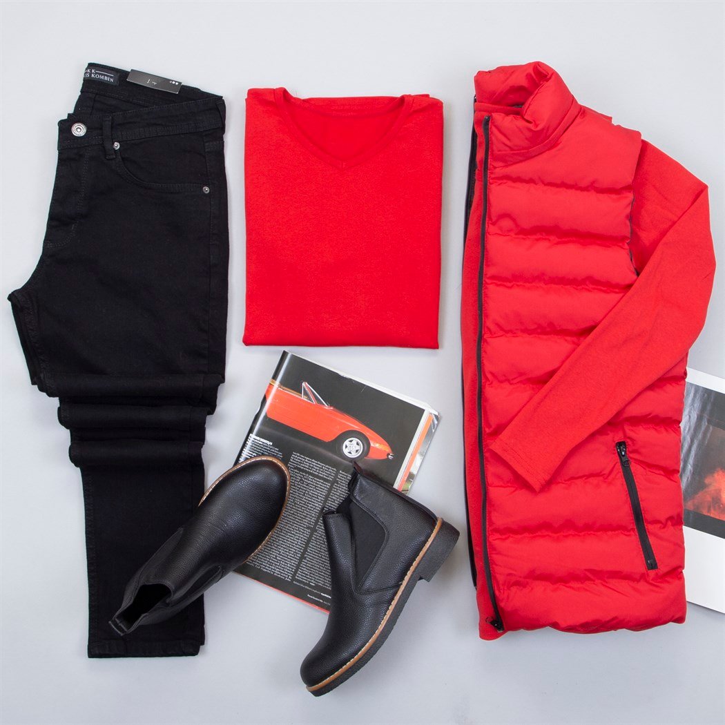 Çıkarılabilir Kapşonlu Kırmızı Şişme Yelek Boğazlı Kazak Pantolon Bot Kombin