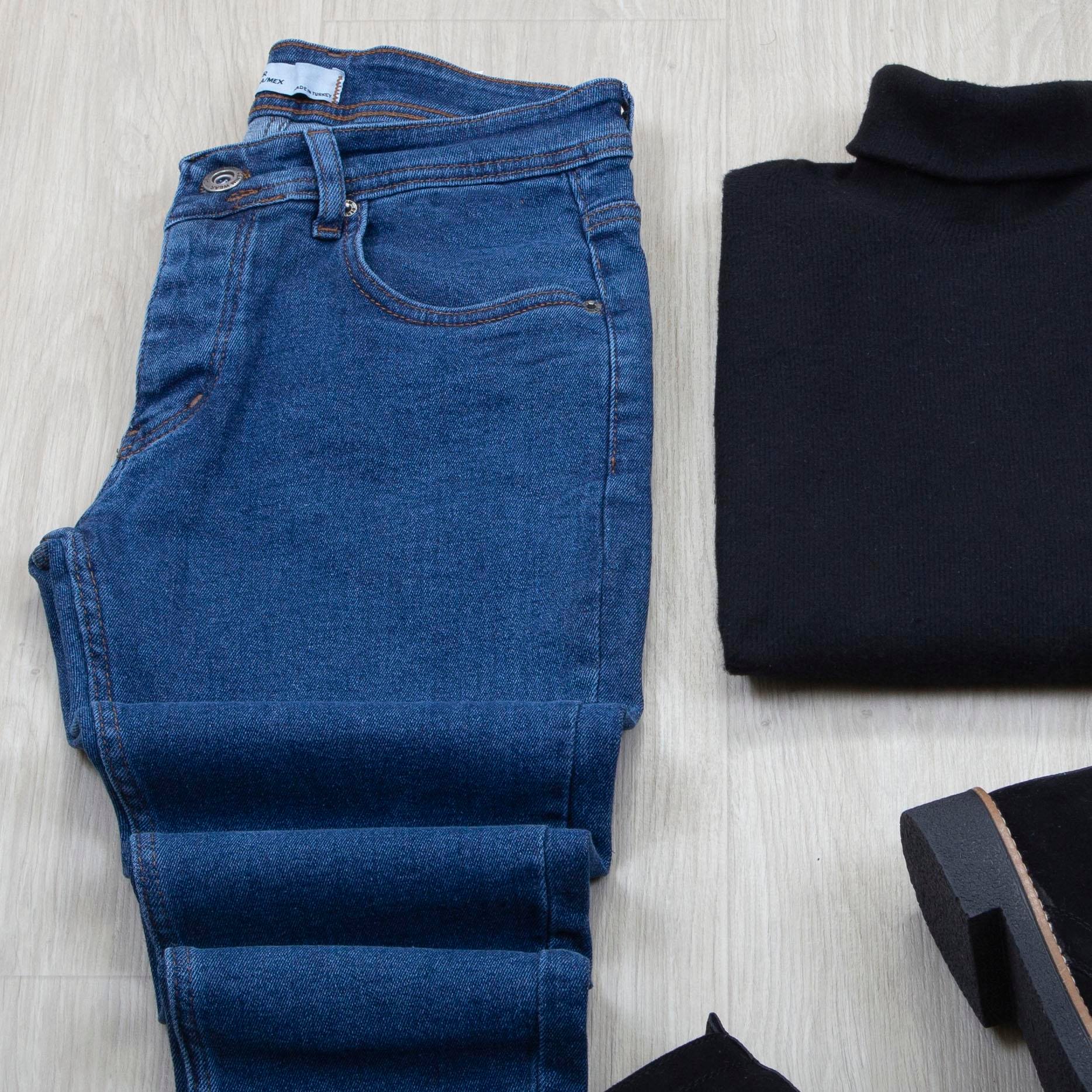 Çıkarılabilir Kapşonlu Mavi Şişme Yelek Boğazlı Body Pantolon Bot Kombin