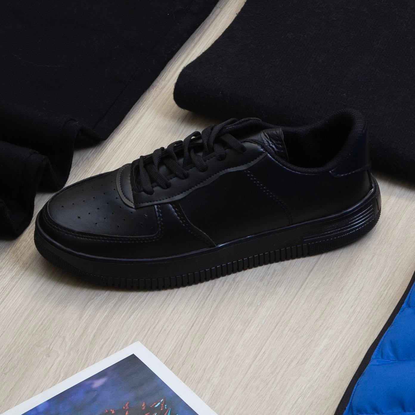 Çıkarılabilir Kapşonlu Mavi Şişme Yelek Boğazlı Body Pantolon Ayakkabı Kombin