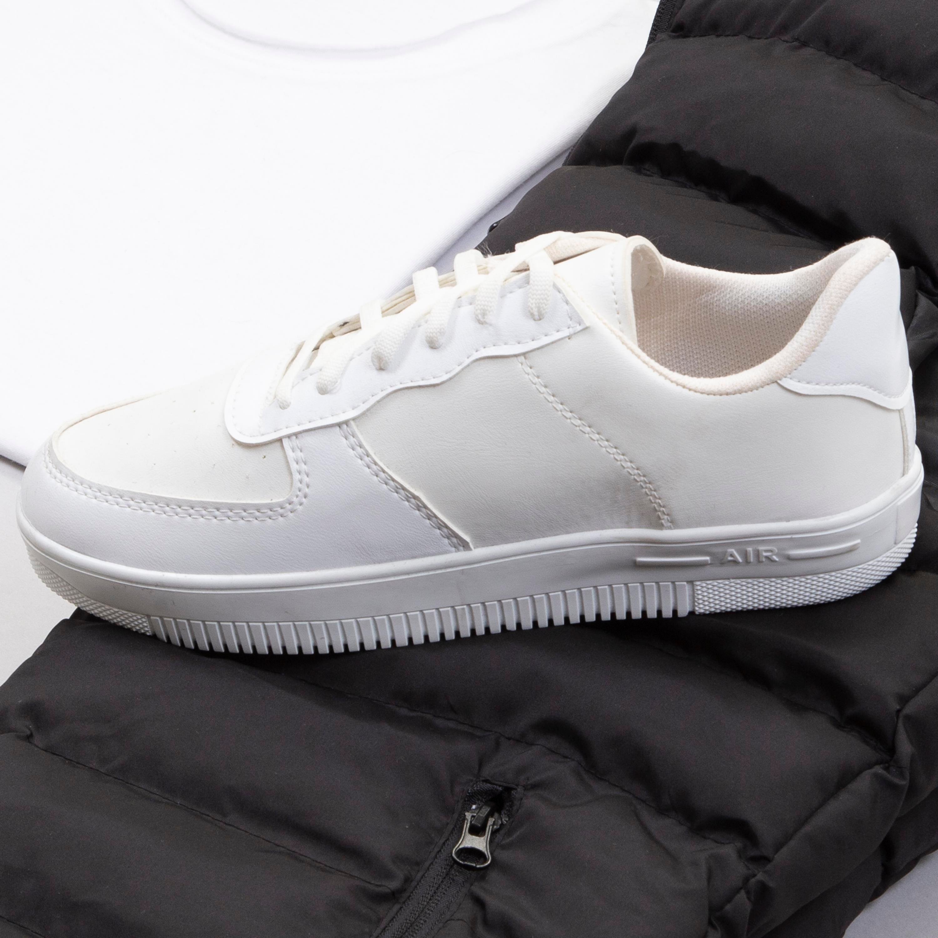 Çıkarılabilir Kapşonlu Şişme Yelek Tişört Pantolon Ayakkabı Kombin