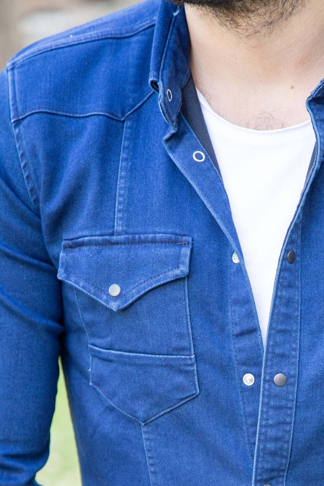 Çıtçıtlı koyu mavi spor kot gömlek