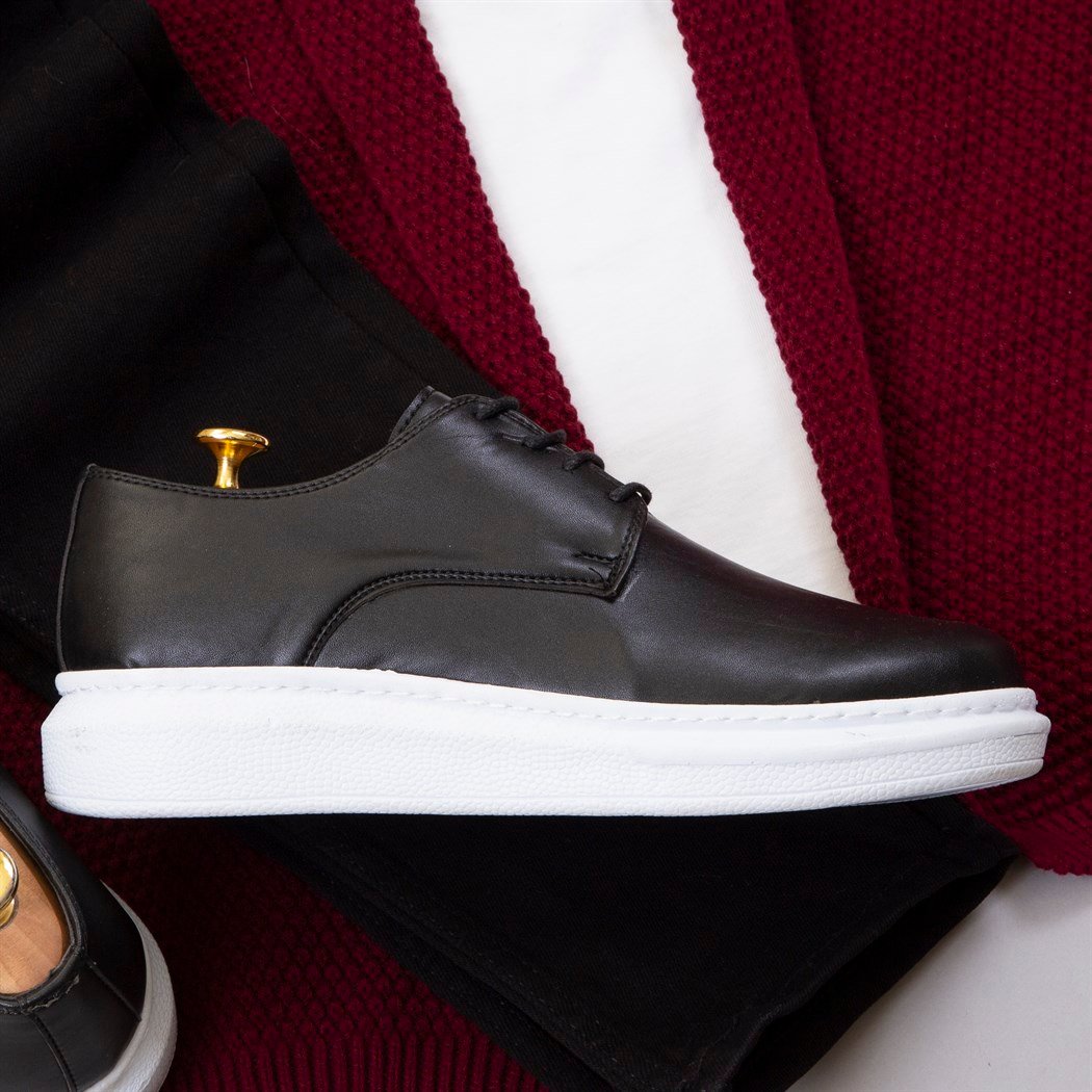 Çizgi Detaylı Bordo Hırka Tişört Pantolon Kombin