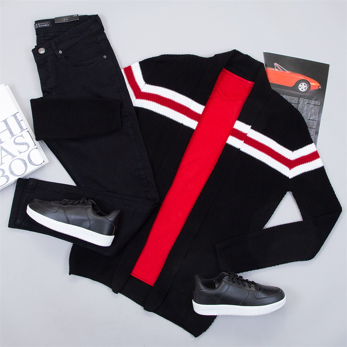 Çizgi Detaylı Siyah Hırka Body Pantolon Ayakkabı Kombin